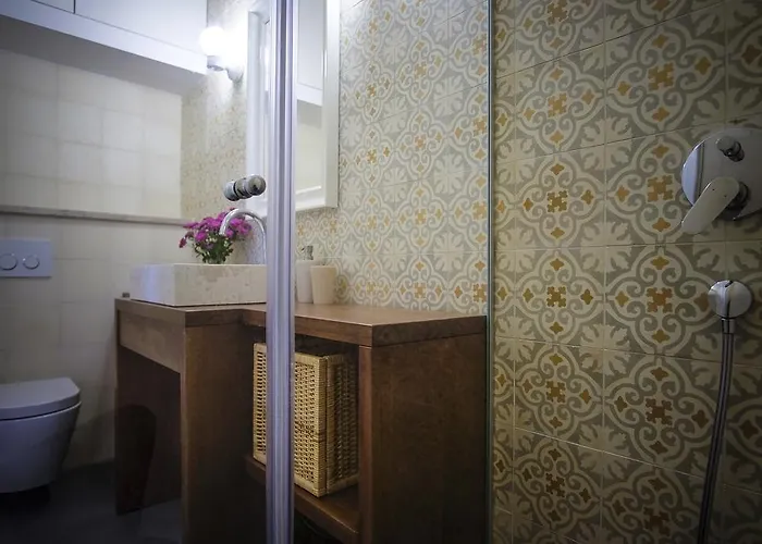 Gardin Guest house 5*