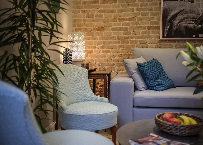 招待所 Gardin And